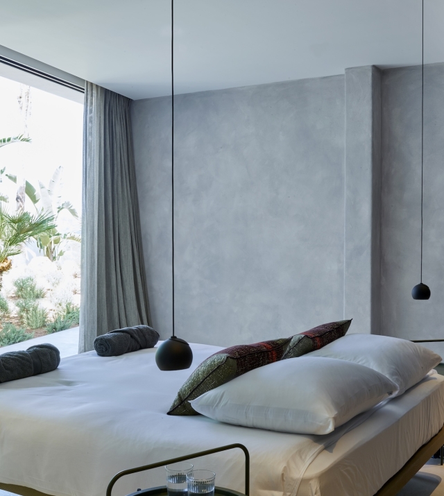 Resa Estates Ibiza koop sale Cala Moli villa seaviews modern bedroom .jpg